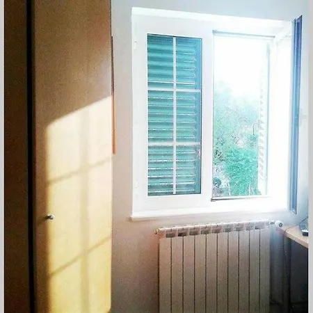 Nice Apartment At The Seaside Apartman Zadar